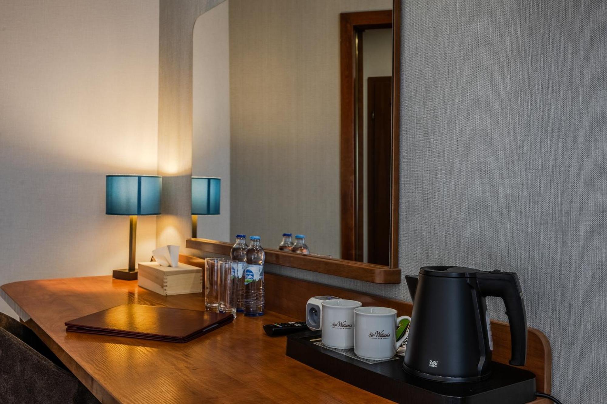 פוזנן Hotel Caro מראה חיצוני תמונה