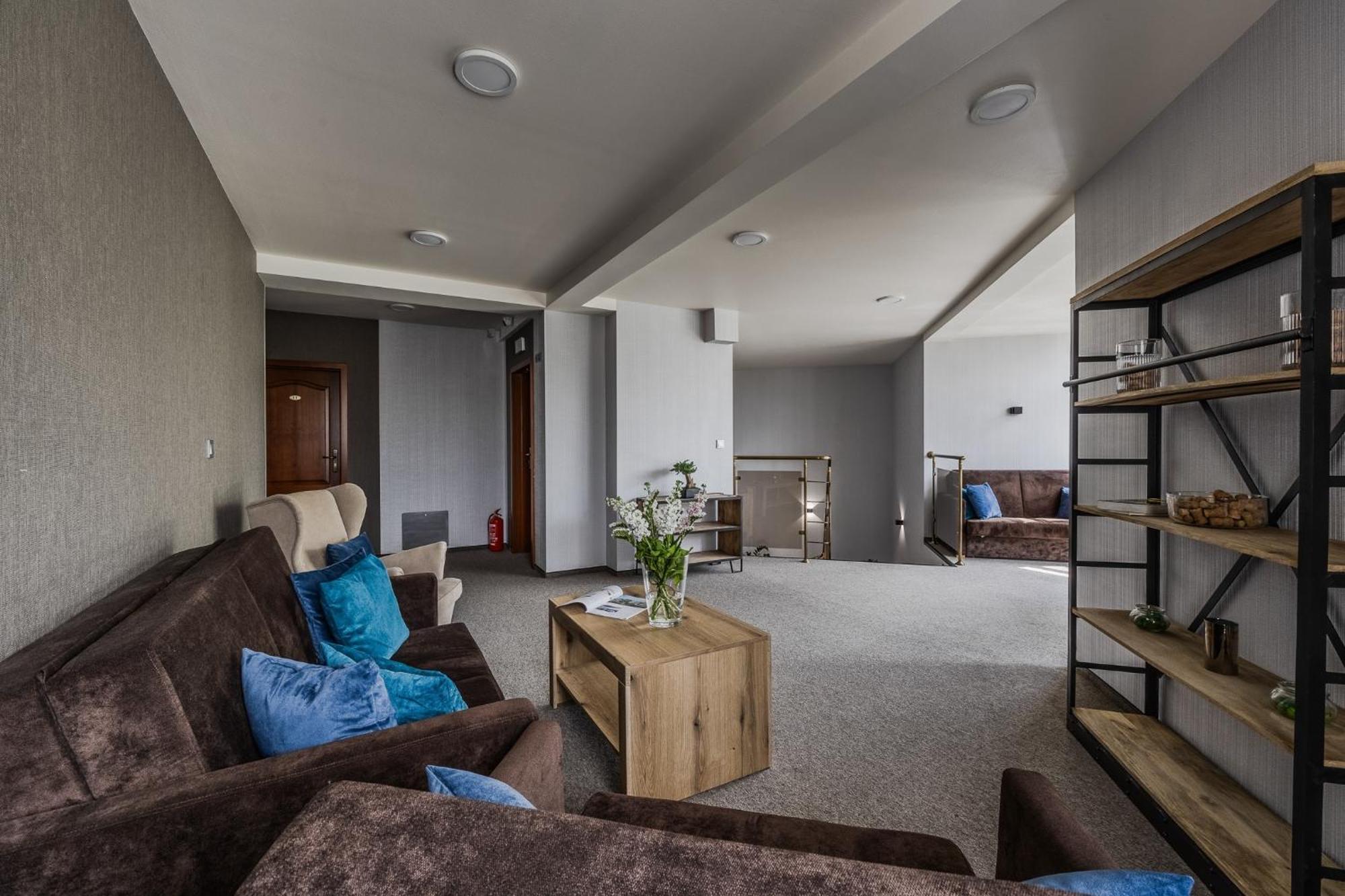 פוזנן Hotel Caro מראה חיצוני תמונה